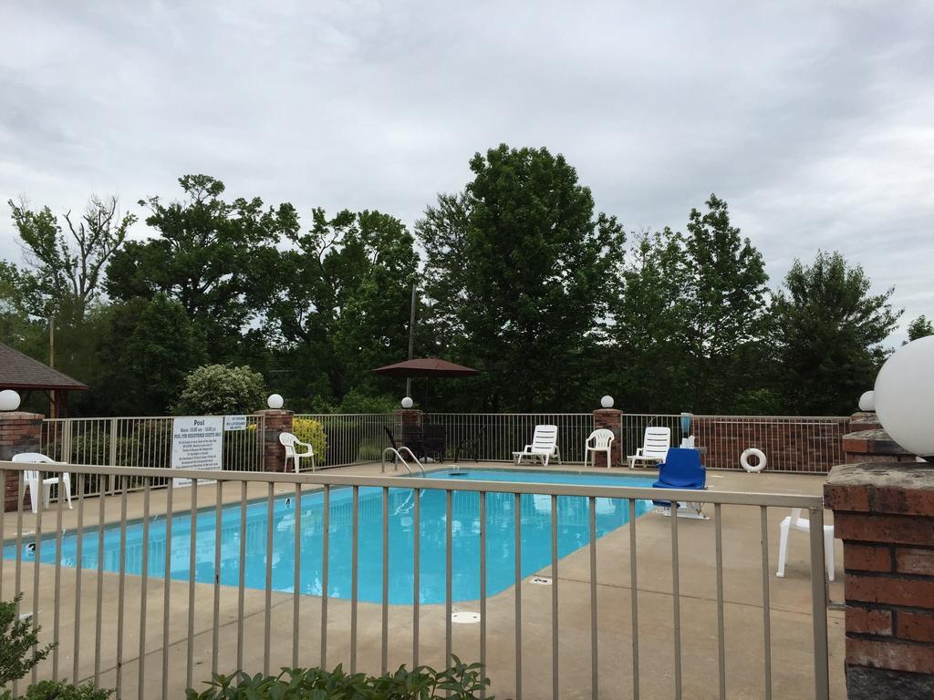 Americas Best Value Inn Cabot Buitenkant foto