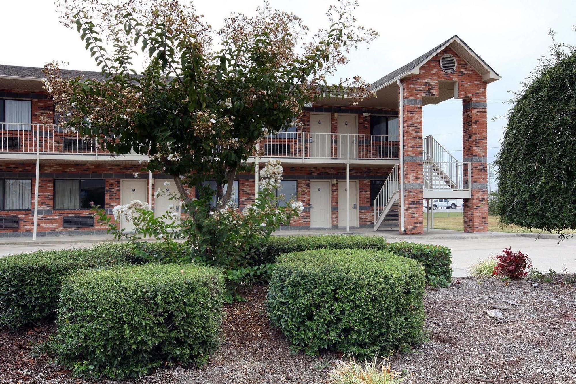 Americas Best Value Inn Cabot Buitenkant foto