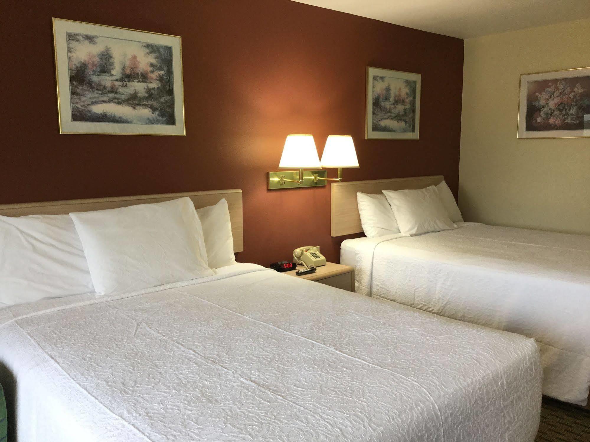 Americas Best Value Inn Cabot Buitenkant foto